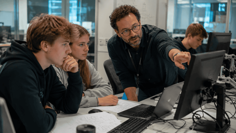 Best Computer Science Internships for High School Students Best Computer Science Internships for High School Students
